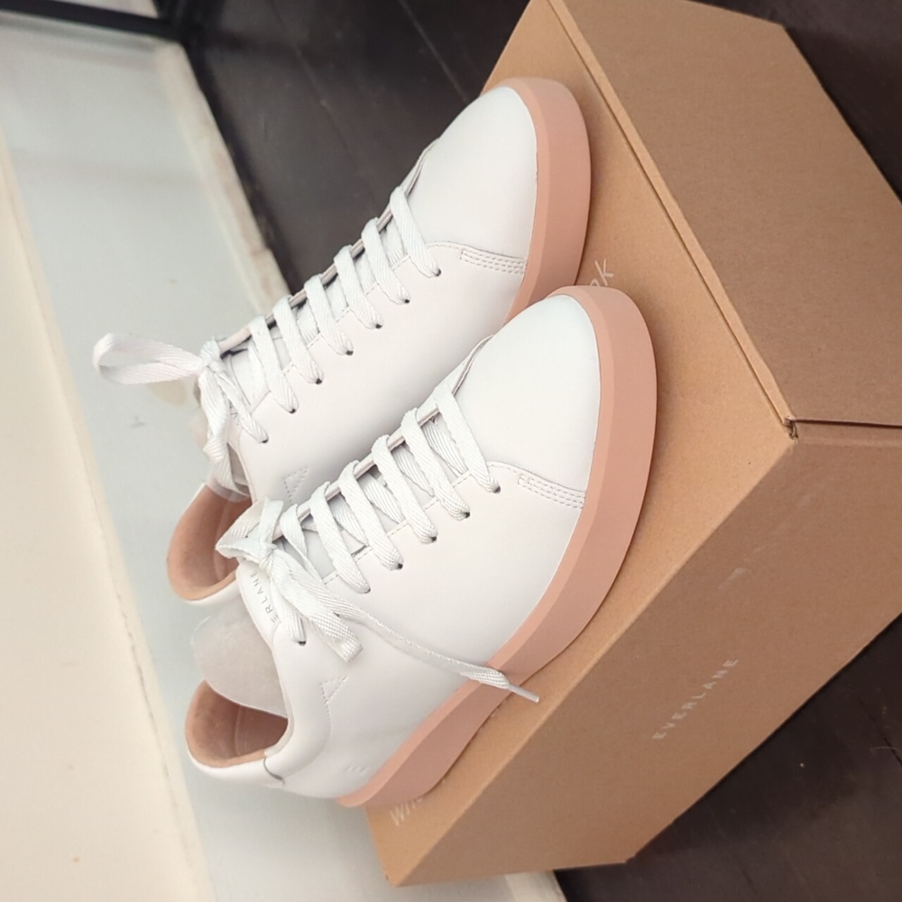 Everlane ReLeather Sneaker - white